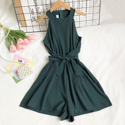 Sieviešu plats kombinezons ar rāvējslēdzēju un jostu