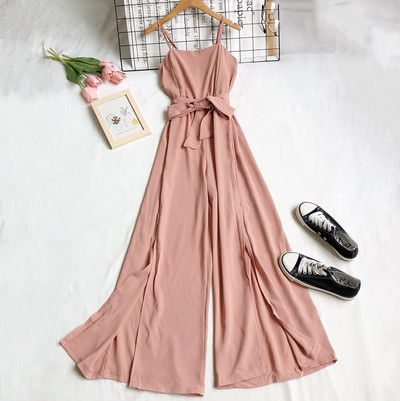 Lai vöö ja peenikeste rihmadega naiste kombinesoon