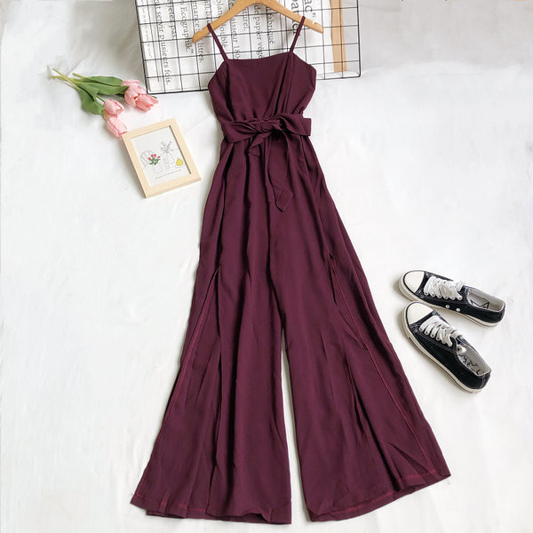 Lai vöö ja peenikeste rihmadega naiste kombinesoon