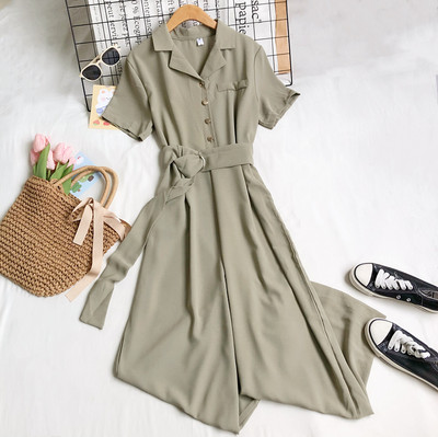 Pikad nööpide ja lühikeste varrukatega naiste kombinesoonid