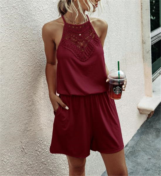 Vasaras īss kombinezons ar izšuvumu un elastīgu jostasvietu