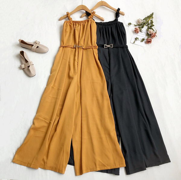 Női hosszú overall övvel és vékony pántokkal