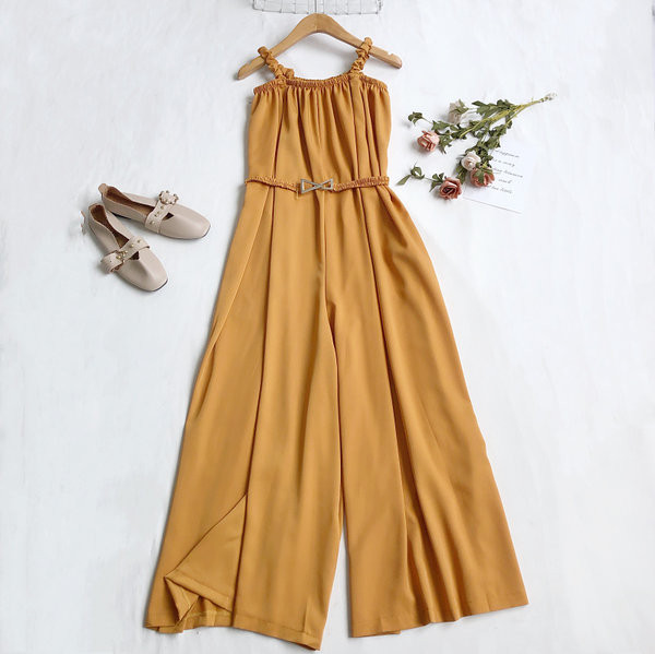 Női hosszú overall övvel és vékony pántokkal