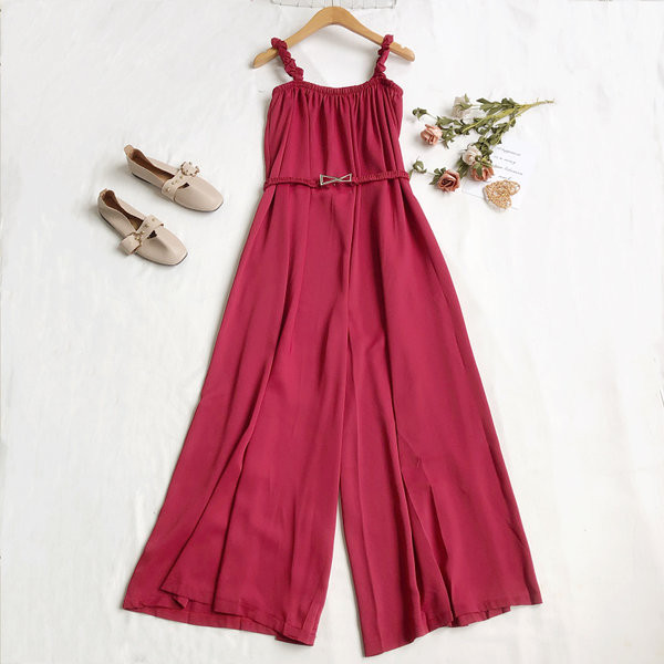 Női hosszú overall övvel és vékony pántokkal