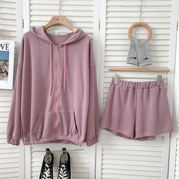 Jauna modeļa sieviešu komplekts no divām daļām - vairākās krāsās