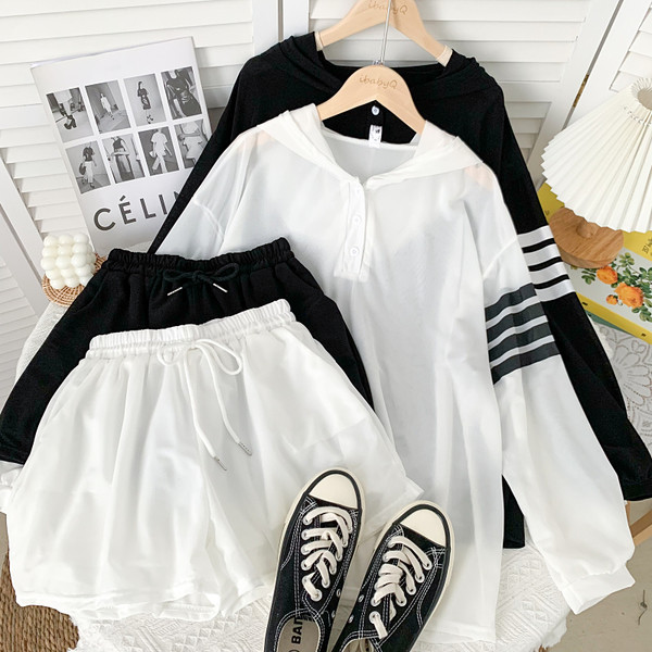 Ikdienas sieviešu blūzes komplekts ar kapuci un šortiem