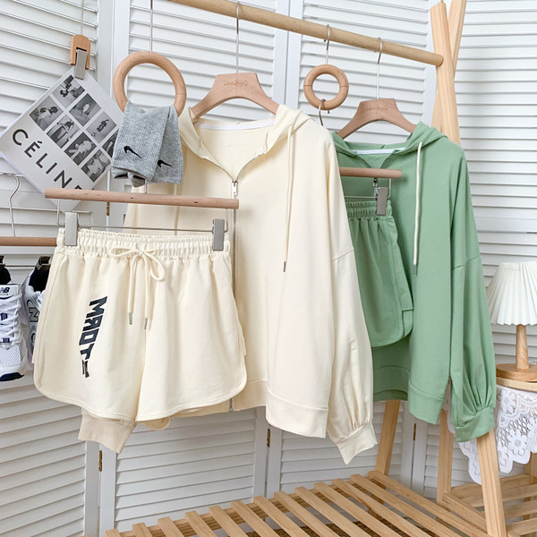 Jauna modeļa sieviešu komplekts no divām daļām - vairākās krāsās