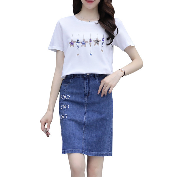 Ikdienas sieviešu komplekts no T-krekla un džinsa svārkiem ar šķēlumu