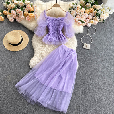 Aktuális női szett-szoknya és tüll blúz