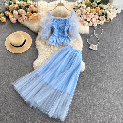 Aktuális női szett-szoknya és tüll blúz