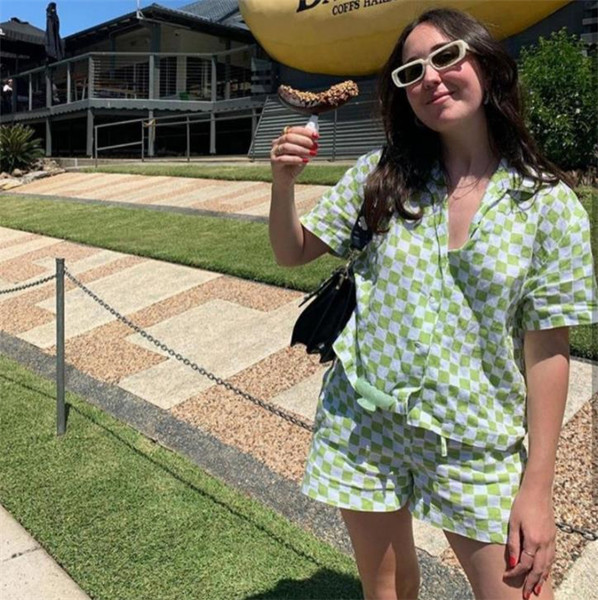 Plaidu komplekts sievietēm - krekls un šorti