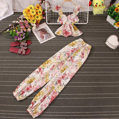 Uue mudeli naiste komplekt - lillemotiividega