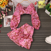 Naiste kaheosaline komplekt - lillemotiividega seelik ja pluus