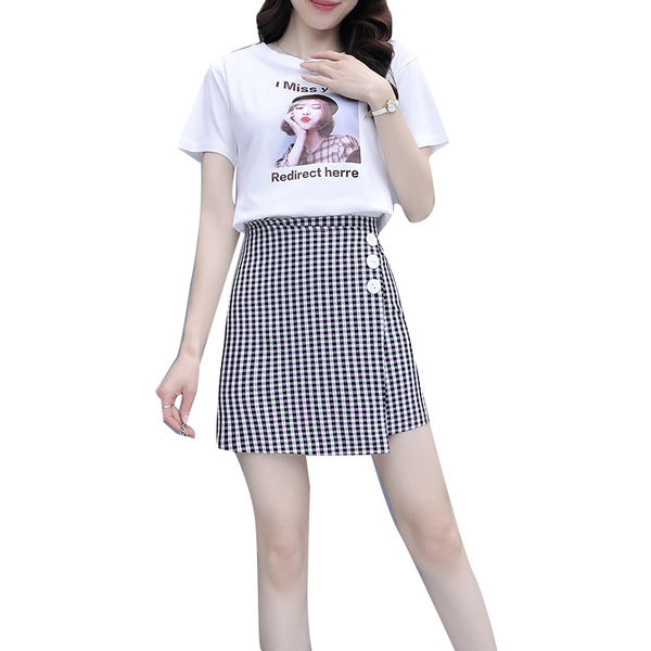 Napi női póló szett mintával és kockás rövid szoknyával