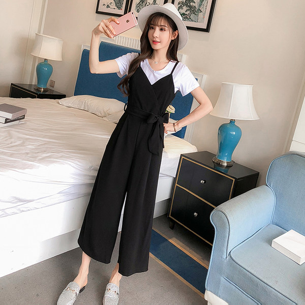 Jauns komplekts sievietēm - kombinezons un T-krekls