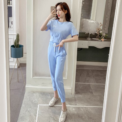 Sportlik ja vabaaja komplekt - lühike pluus ja lipsudega püksid