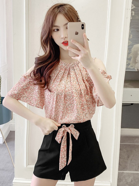 Casual komplekt - paljaste õlgadega särk ja lühikesed püksid