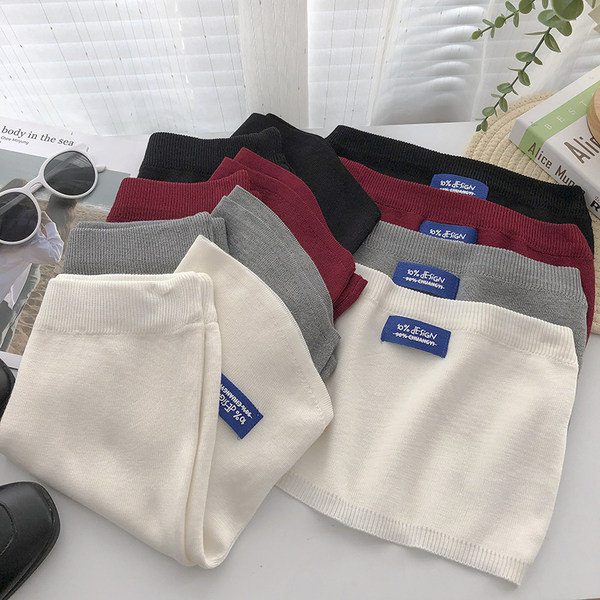 Két részből álló női szett - melltartó és szoknya