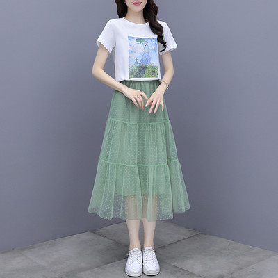 Vabaaja naiste T-särkide komplekt trükise ja tüllseelikuga