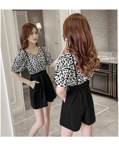 Nyári alkalmi szett - blúz és rövidnadrág