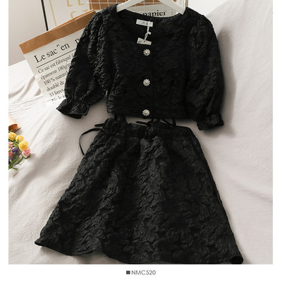 Kaasaegne naiste komplekt pitsi ja nööpidega