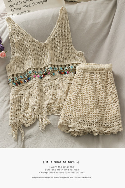 Naiste komplekt kahest osast - lühikesed püksid ja topp