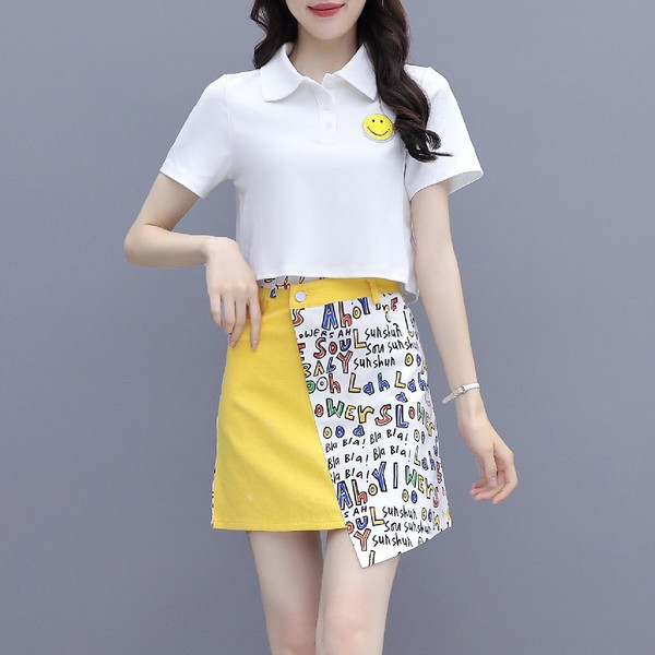 Naiste vabaaja komplekt krae ja lühikese seelikuga pluusist