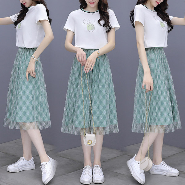 Új modell női póló szett kerek nyakkivágással és szoknyával