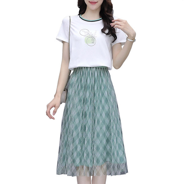 Új modell női póló szett kerek nyakkivágással és szoknyával