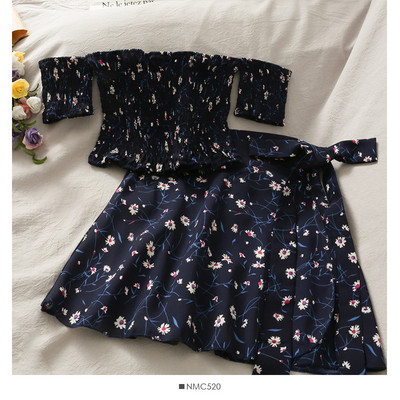 Dienas komplekts no divām daļām - blūze un svārki