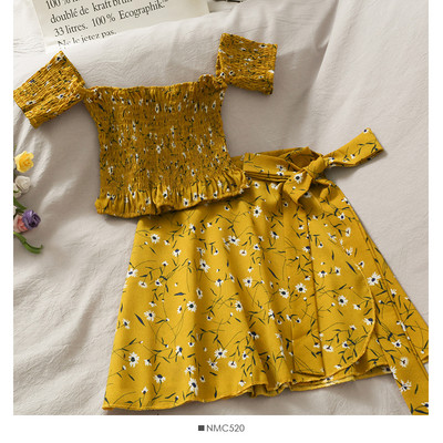 Dienas komplekts no divām daļām - blūze un svārki