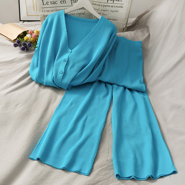 Naiste komplekt kahest osast - vest ja püksid