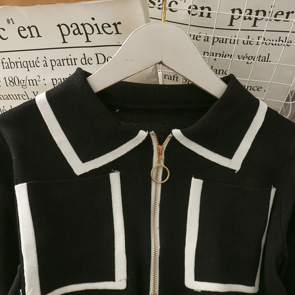 Sieviešu komplekts no divām daļām-blūze ar rāvējslēdzēju un biksēm