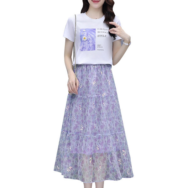 Jauna modeļa sieviešu komplekts no divu daļu T-krekla un piegrieztiem svārkiem