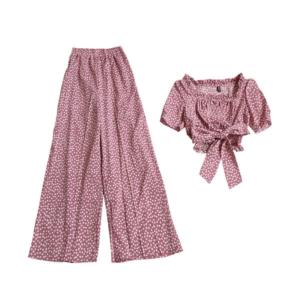 Jauna modeļa komplekts no divām daļām ar ziedu motīviem sievietēm