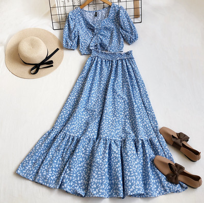 Sieviešu divdaļīgu svārku komplekts ar augstu vidukli un īsu topiņu ar saitēm