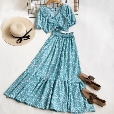 Sieviešu divdaļīgu svārku komplekts ar augstu vidukli un īsu topiņu ar saitēm