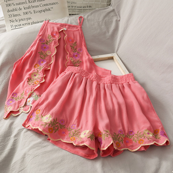 Naiste moodne tikandiga komplekt