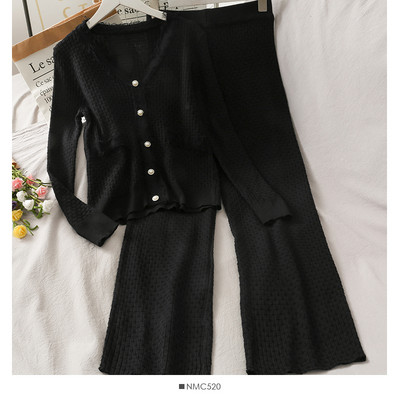 Sieviešu komplekts no divām daļām - bikses un veste