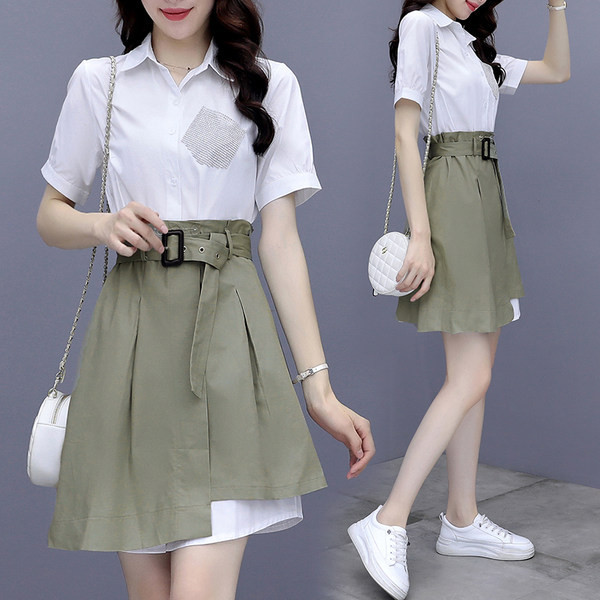 Új modell kétrészes ingből és rövid aszimmetrikus szoknyából álló női szett