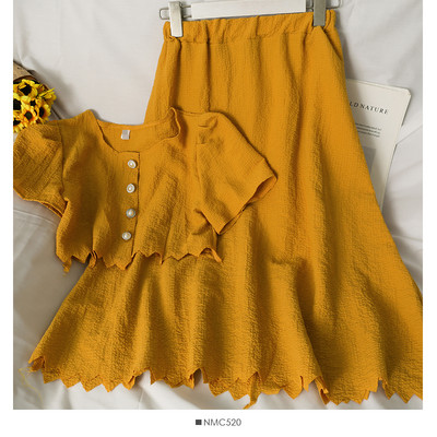 Sieviešu ikdienas komplekts-svārki un blūze ar pogām