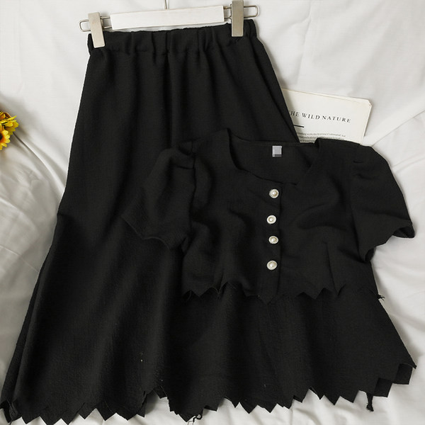 Sieviešu ikdienas komplekts-svārki un blūze ar pogām