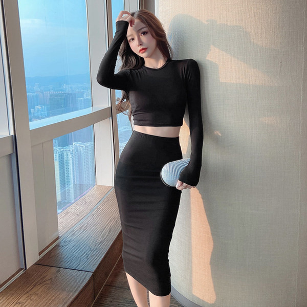 Női rövid blúz hosszú ujjal és hosszú szoknyával - szett