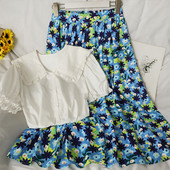 Moodne kaheosaline lillemotiivide ja nööpidega naiste komplekt