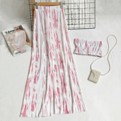 Naiste rinnakorvi ja pükste komplekt