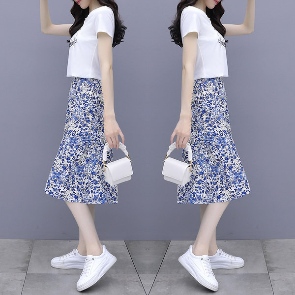 Casual naiste T-särkide komplekt ümara kaelusega ja seelikuga