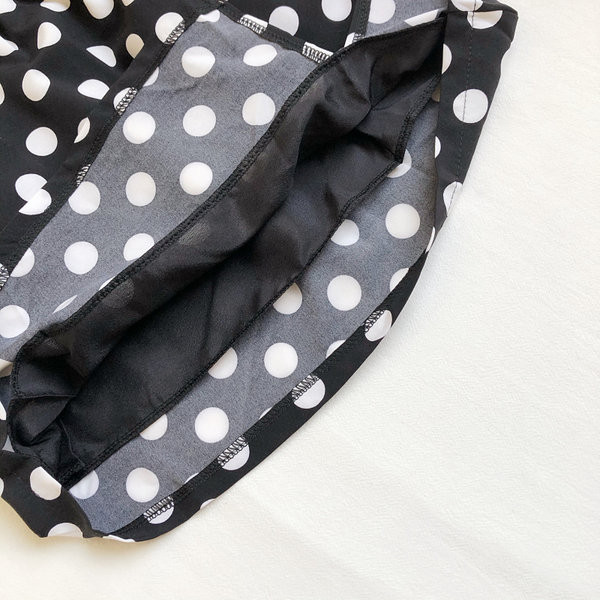 Női szett blúz leesett váll és magas derékú szoknya