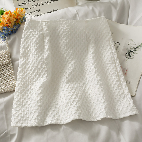 Uue mudeli naiste komplekt kahest osast - seelik ja särk