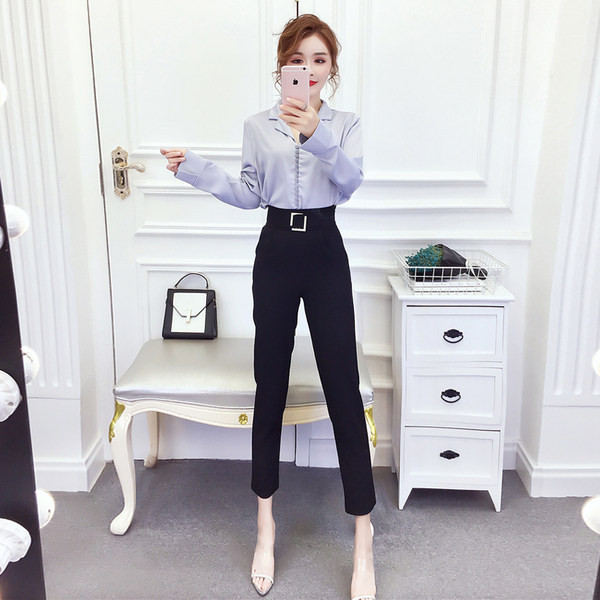 Elegantne naiste komplekt - särk ja püksid