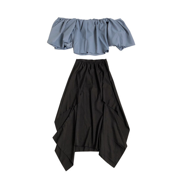 Sieviešu komplekts ar īsu blūzi un gariem svārkiem